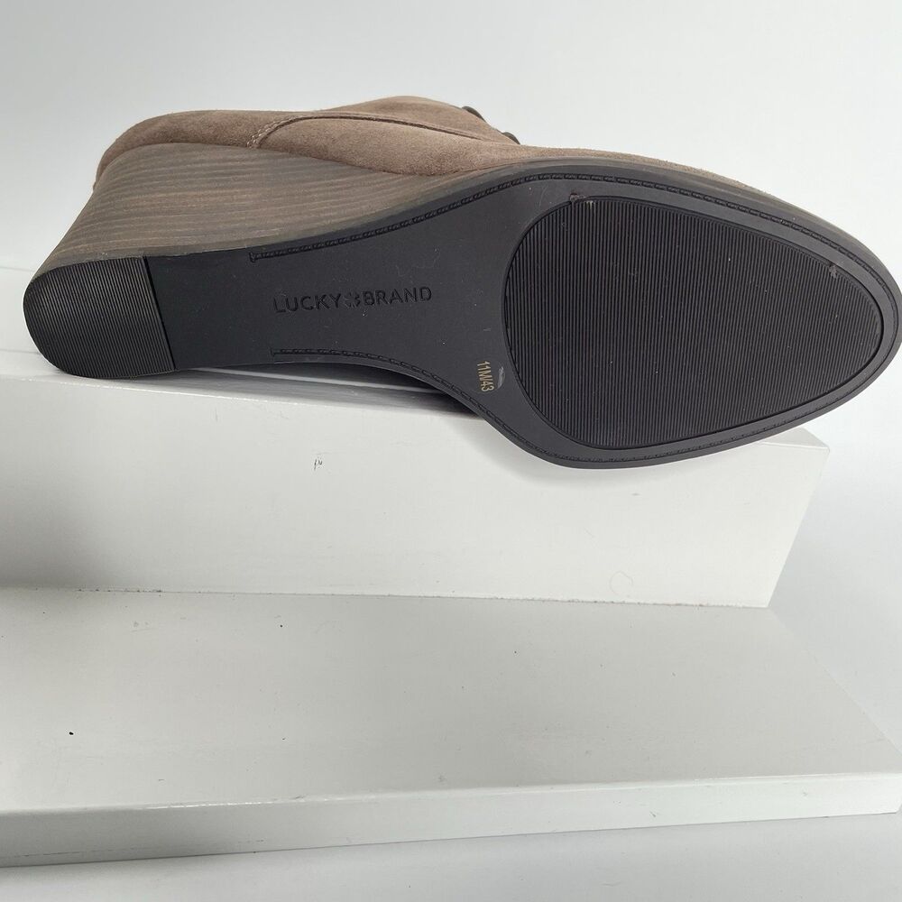 Lucky Brand Shiijo Ankle Wedge Bootie Womens Oiled Suede Taupe Size 11M New - Picture 6 of 11